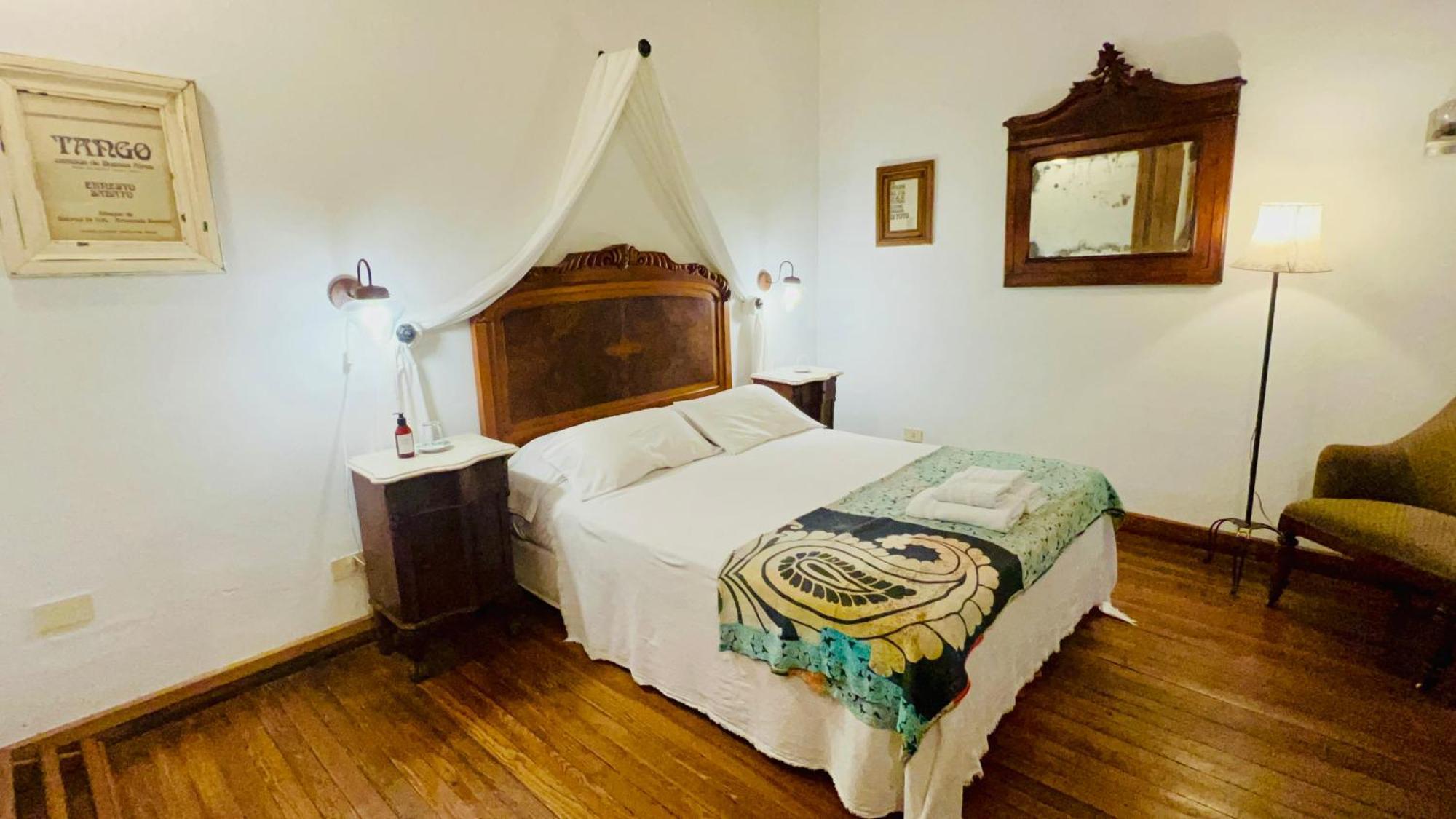 Antigua Casona Bed & Breakfast Hotel San Antonio de Areco Ngoại thất bức ảnh